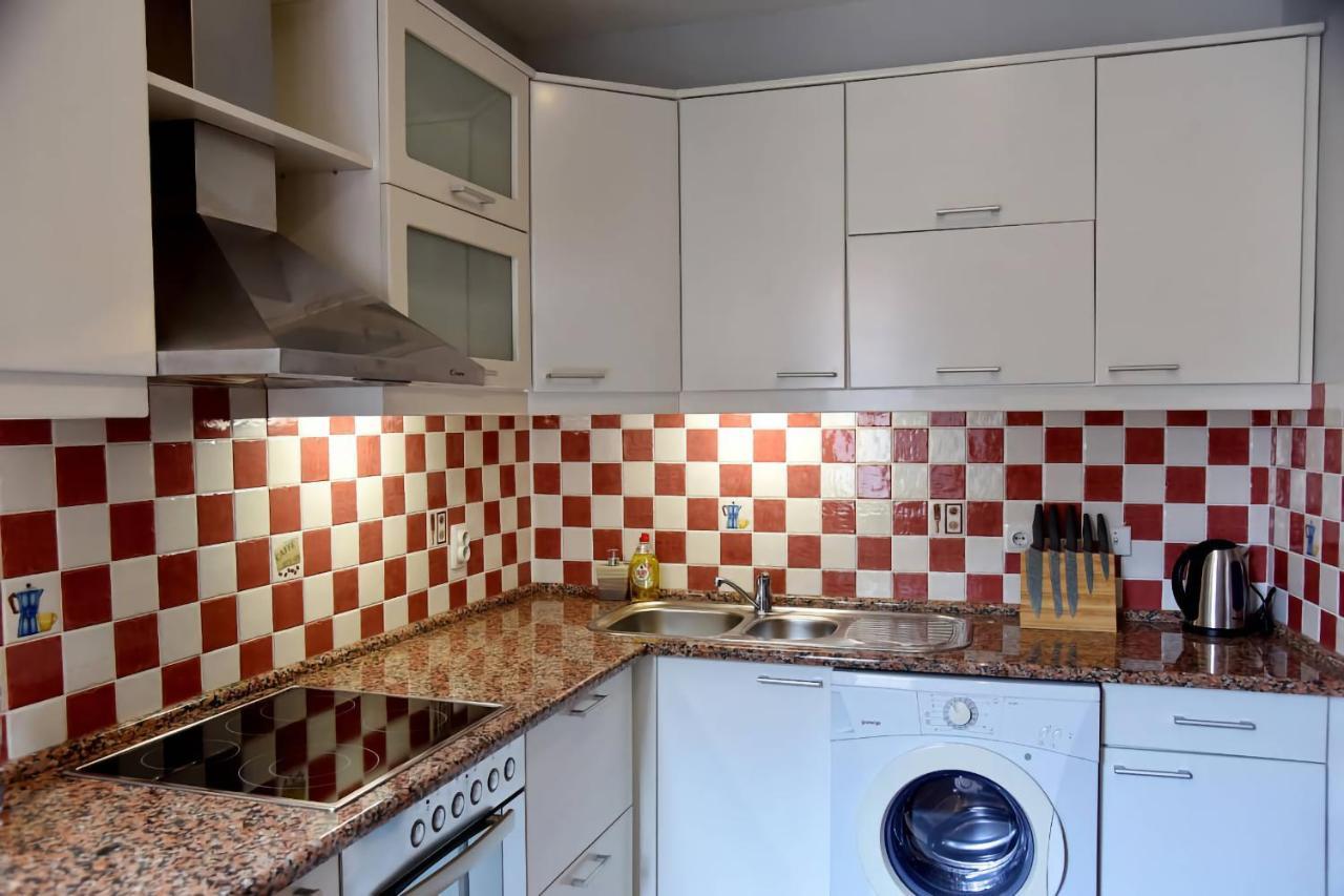 Cozy 2 Bedroom Apartment In Antique Bizanti Palace 코토르 외부 사진